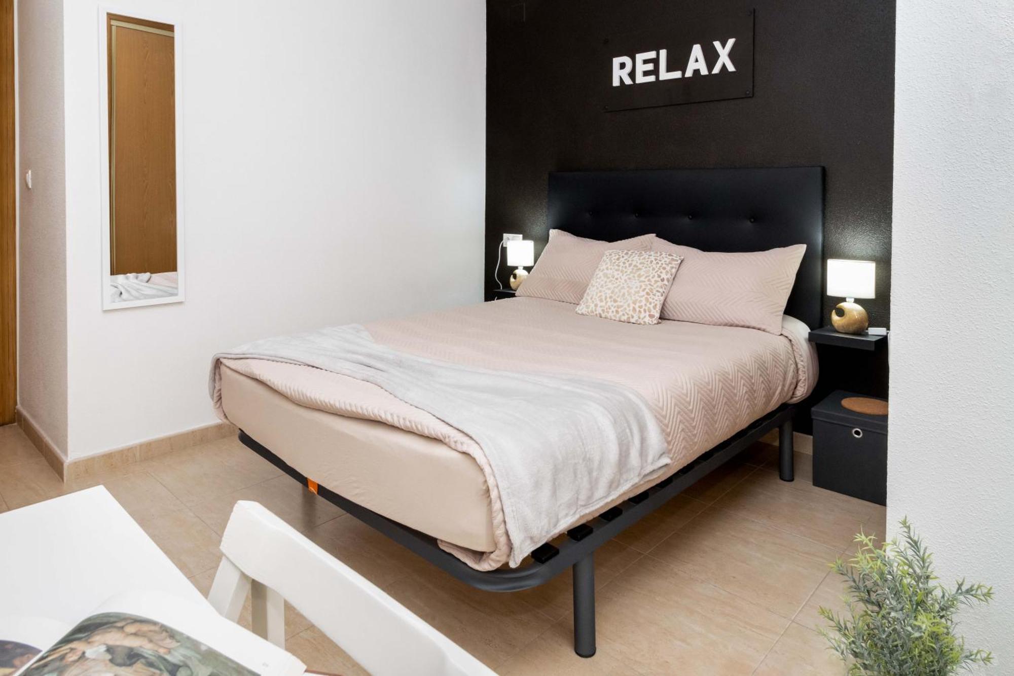 Relax Appartement Torrevieja Buitenkant foto