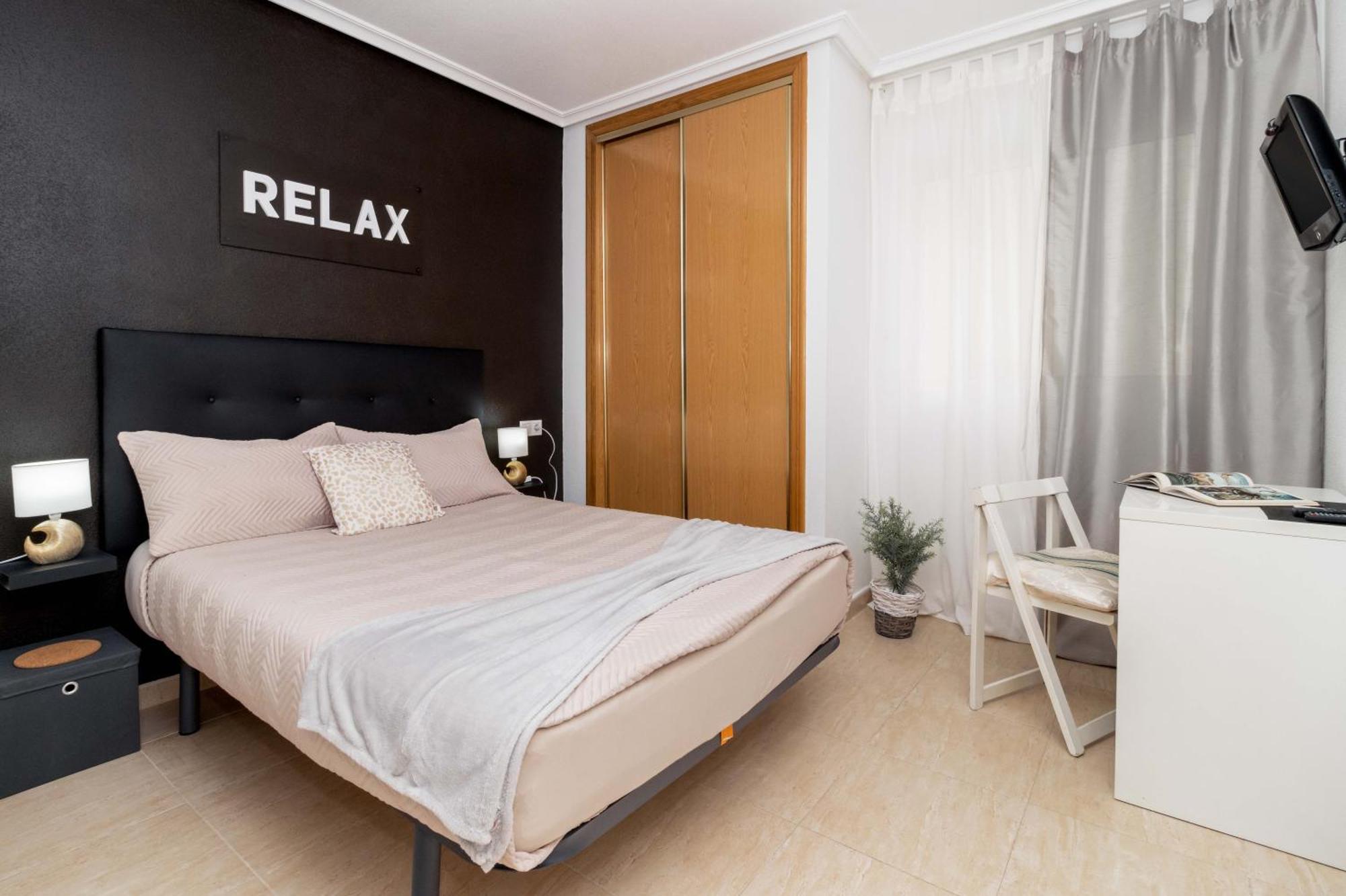 Relax Appartement Torrevieja Buitenkant foto