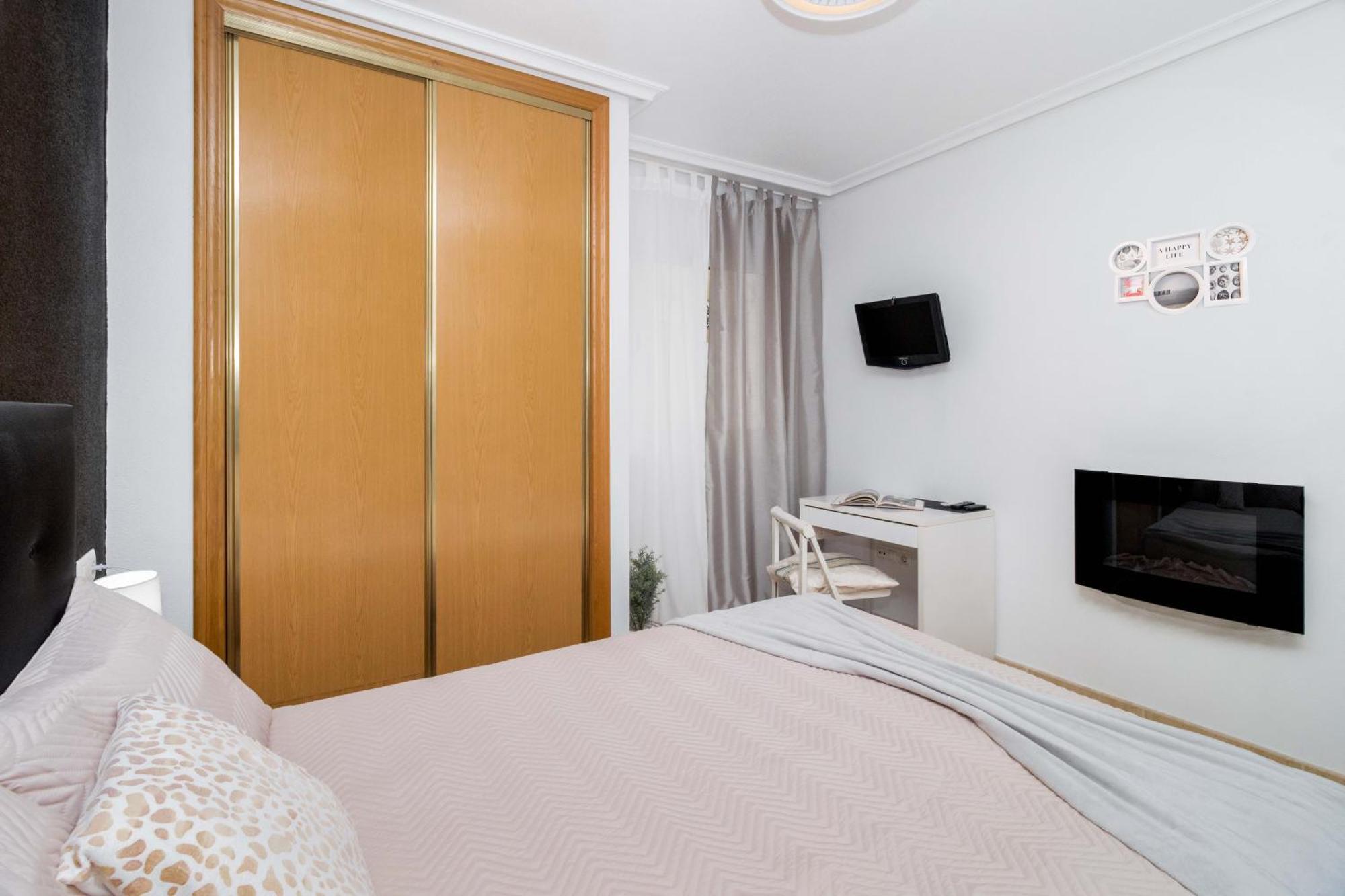 Relax Appartement Torrevieja Buitenkant foto