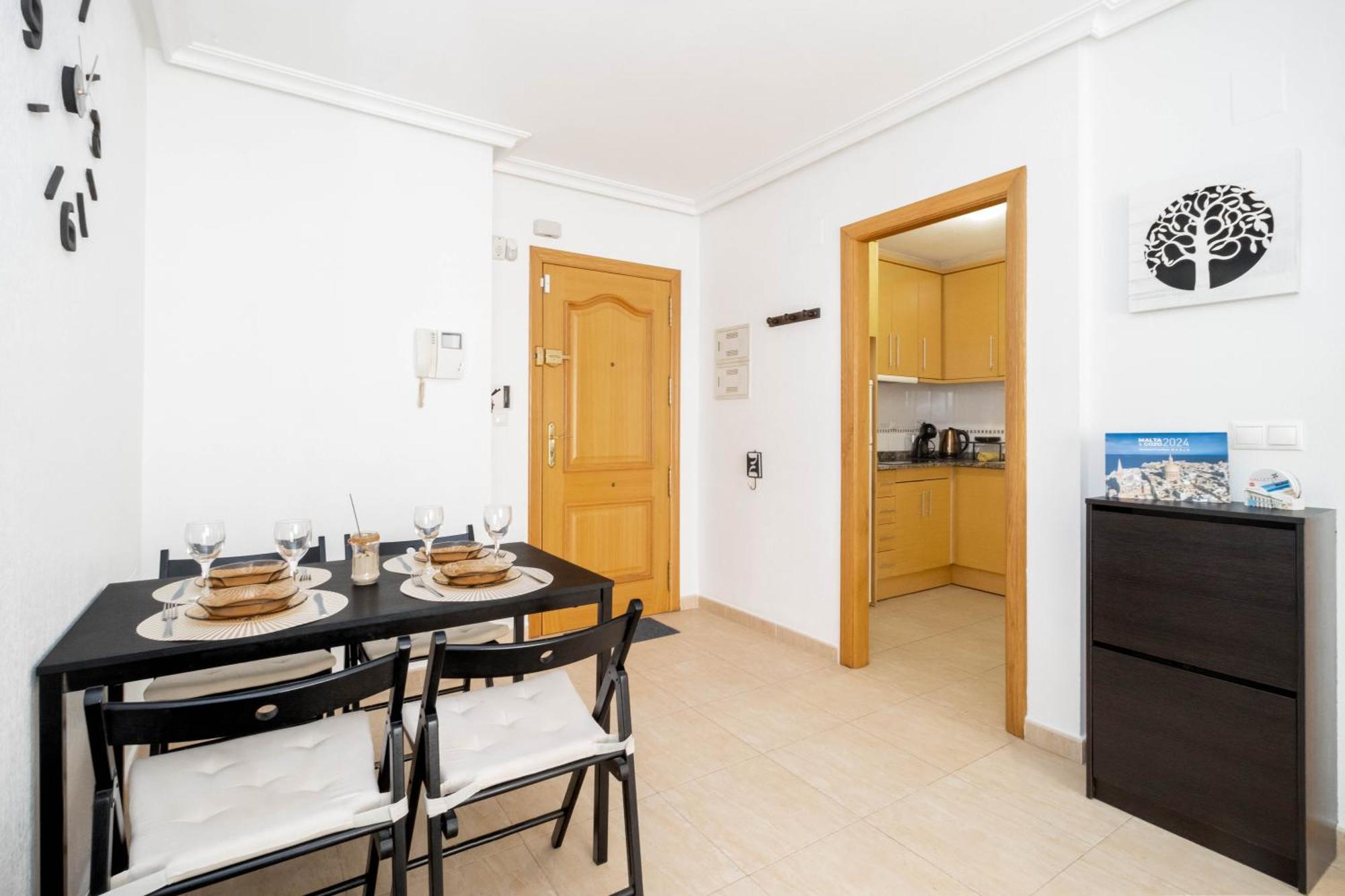 Relax Appartement Torrevieja Buitenkant foto