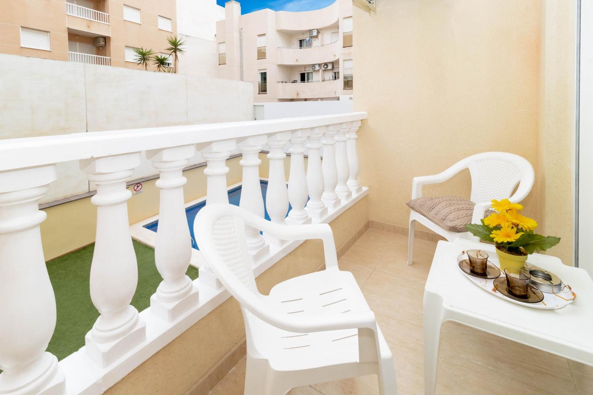 Relax Appartement Torrevieja Buitenkant foto